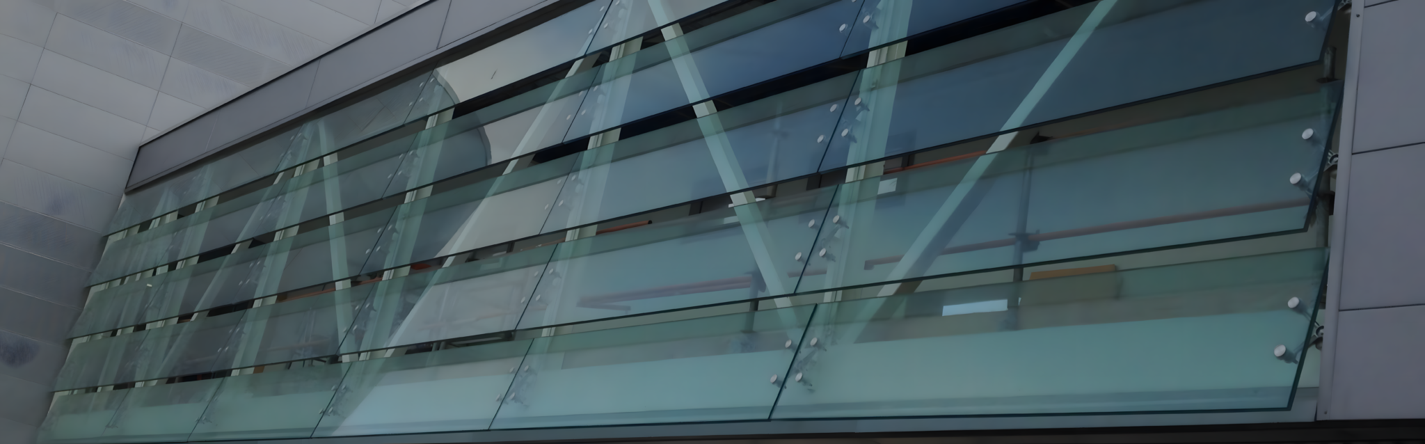Façade verre agrafé